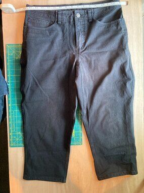 SWRVE 3/4 pants (knickers), black, size 32, skinny fit, durable cotton,